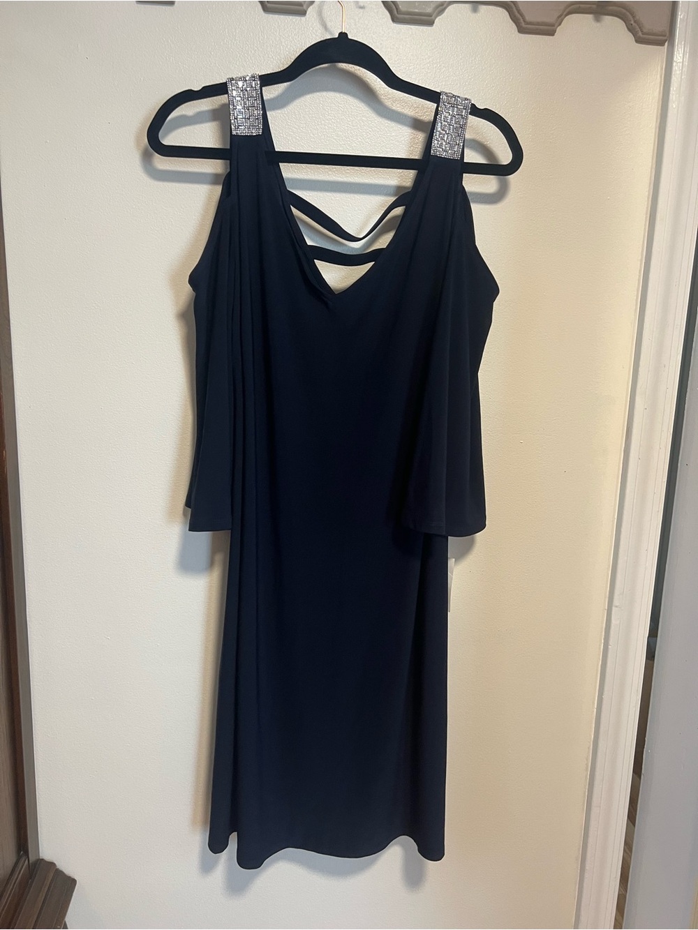 NWT Dressbarn Navy Blue Cold Shoulder Embellished Cocktail Dress Plus Size 1X.